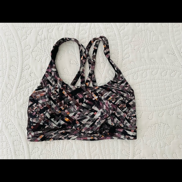 Size 2 Lululemon sports bra - Picture 1 of 2